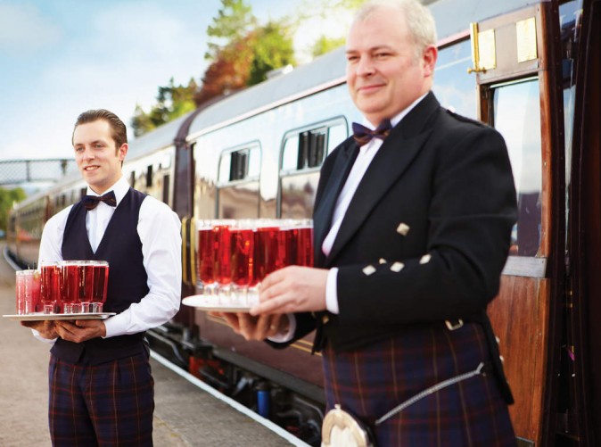 010_Begruessung Royal Scotsman - Belmond - Lernidee Reisen - Schoene Aussichten Touristik